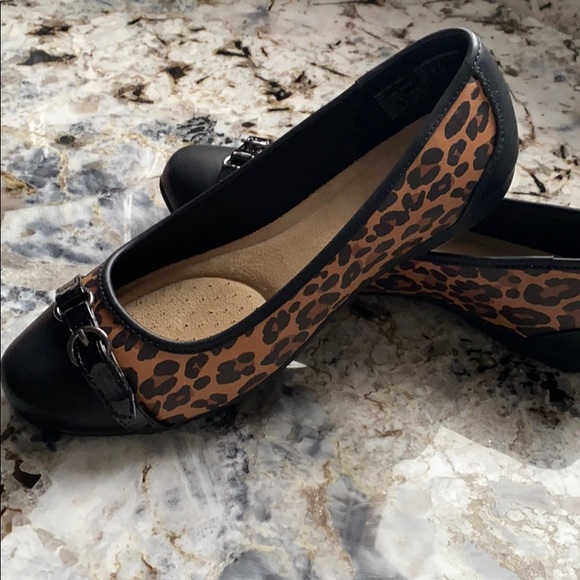 🆕Shoes - Picture 2 of 6